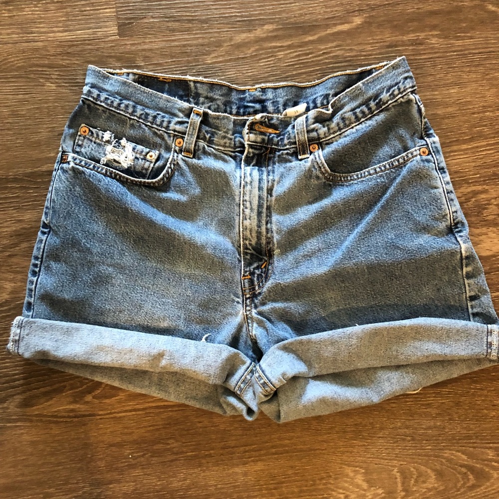 Vintage Levi’s shorts